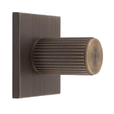 Knob on Backplate Antique Brass